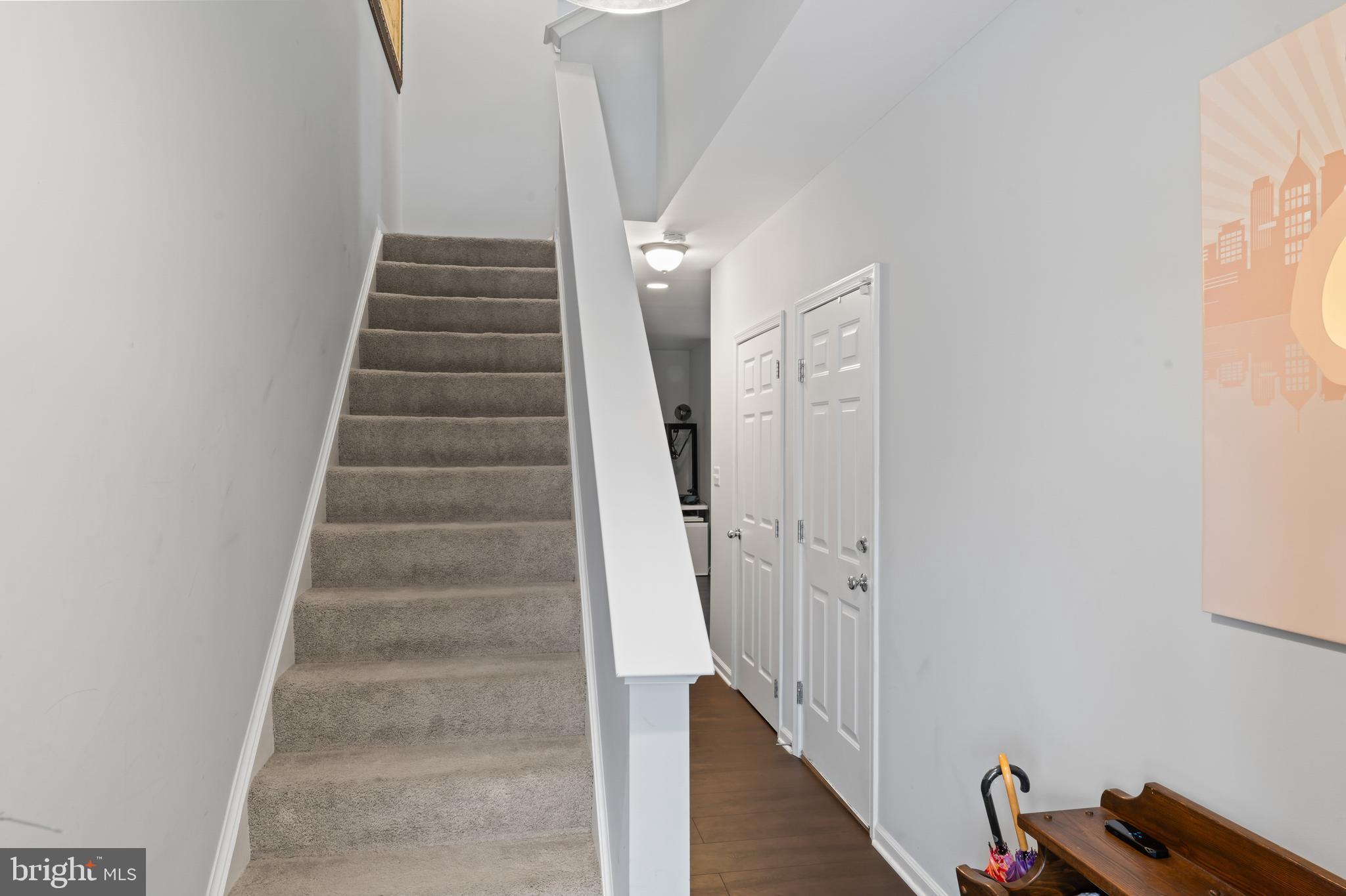 RIVER OAKS - Residential