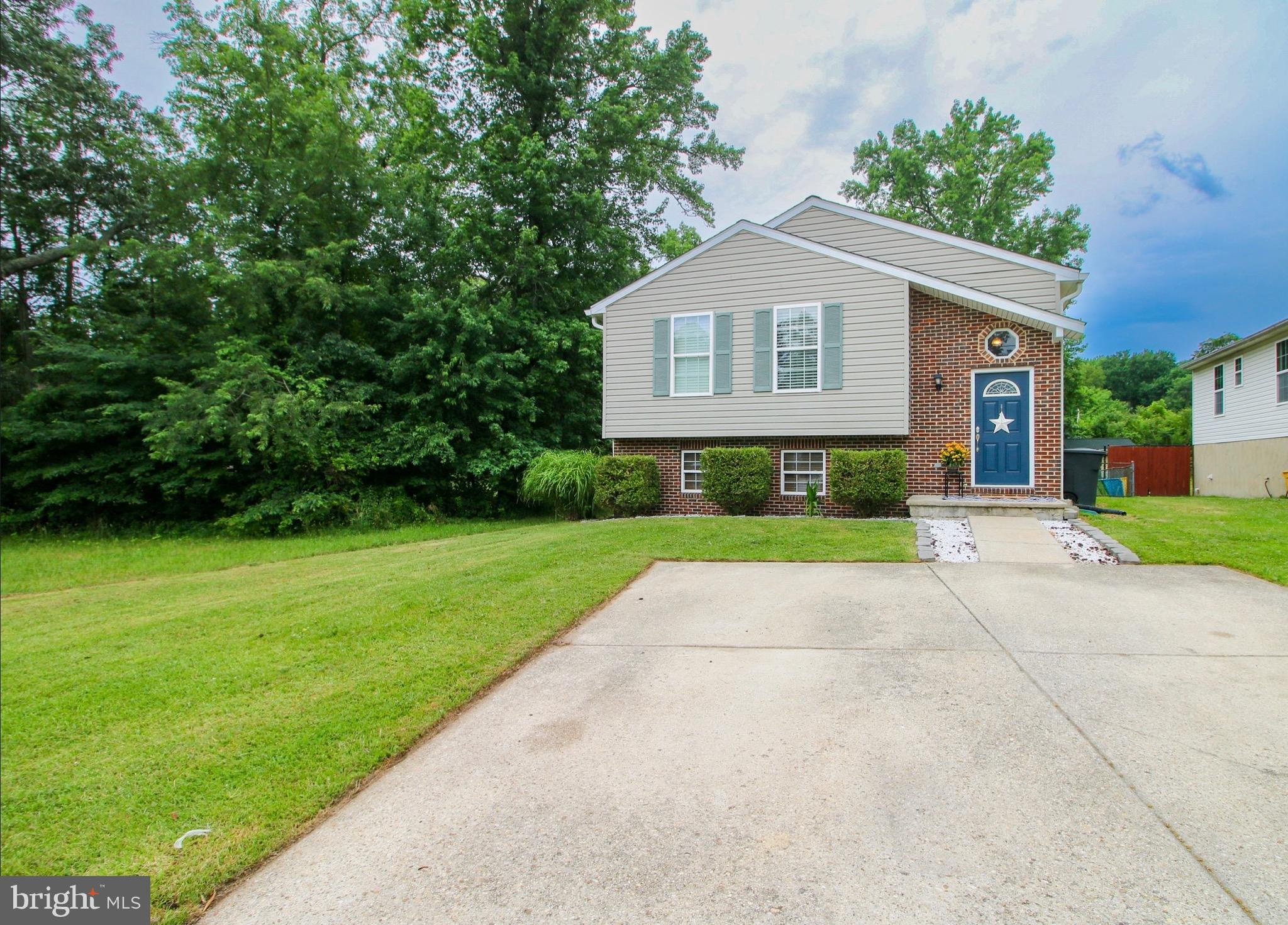 POWHATAN BEACH - Residential
