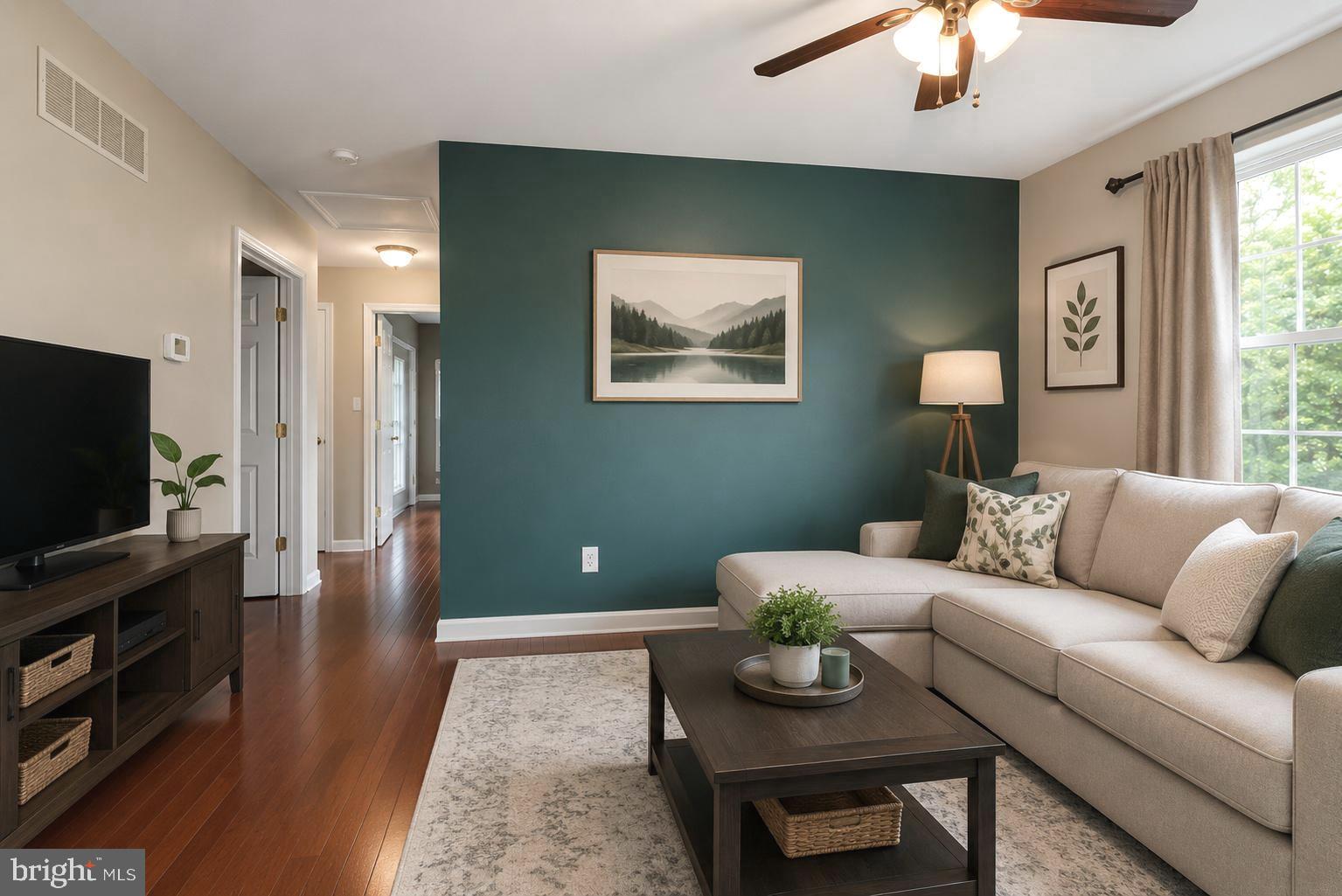 POWHATAN BEACH - Residential