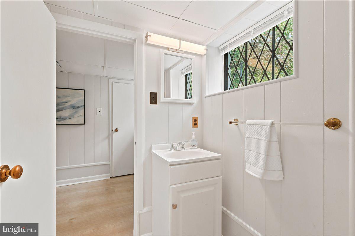 OAKCREST - Residential