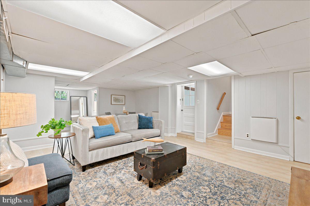 OAKCREST - Residential