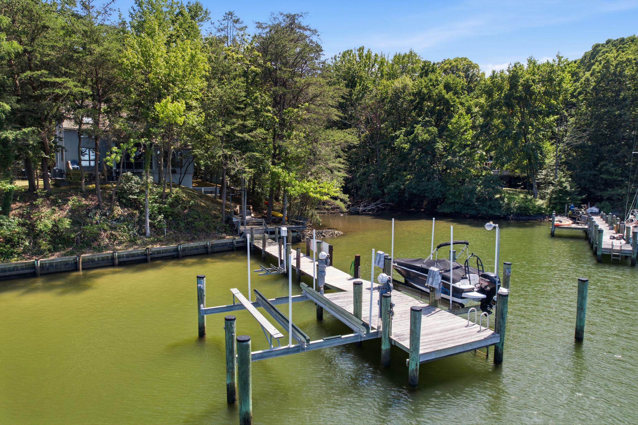 HARBOR LIGHT BEACH - Residential