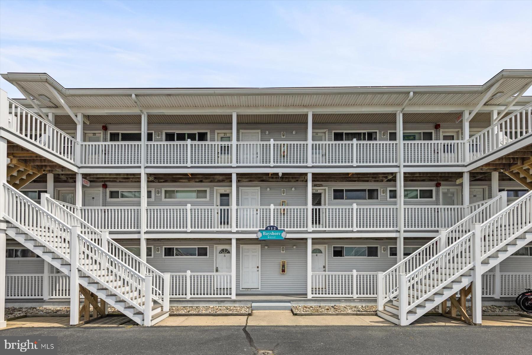 BAYSHORE ESTATES - Residential