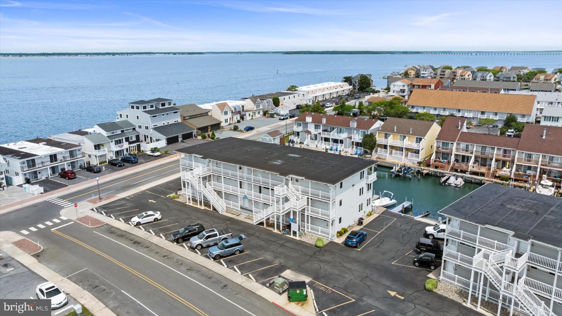 BAYSHORE ESTATES - Residential