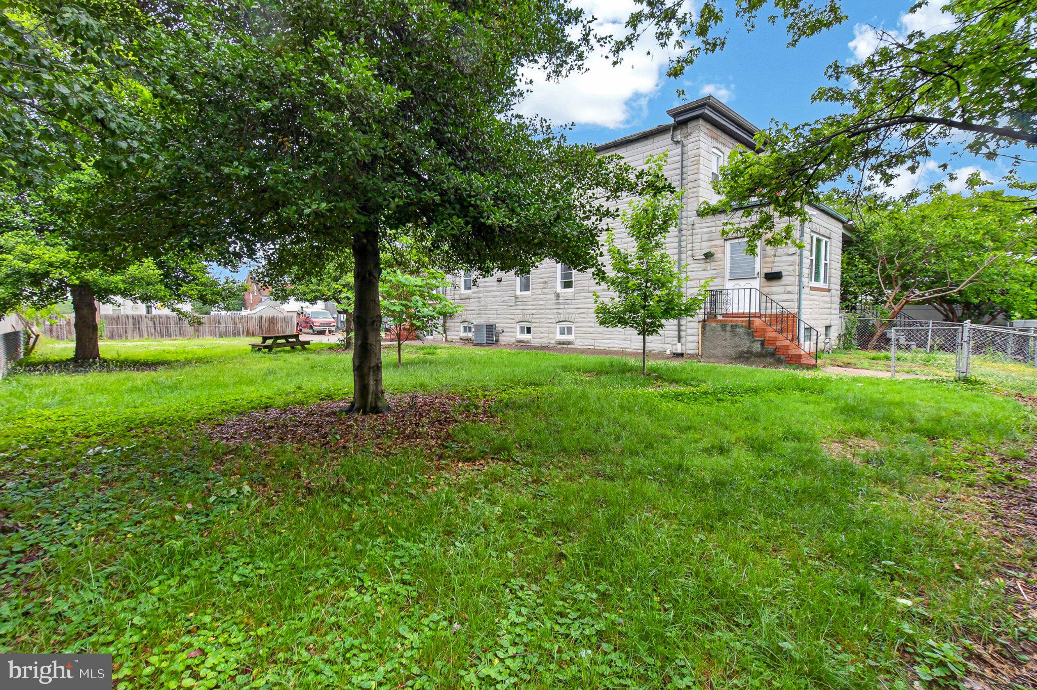 COLGATE PARK - Residential