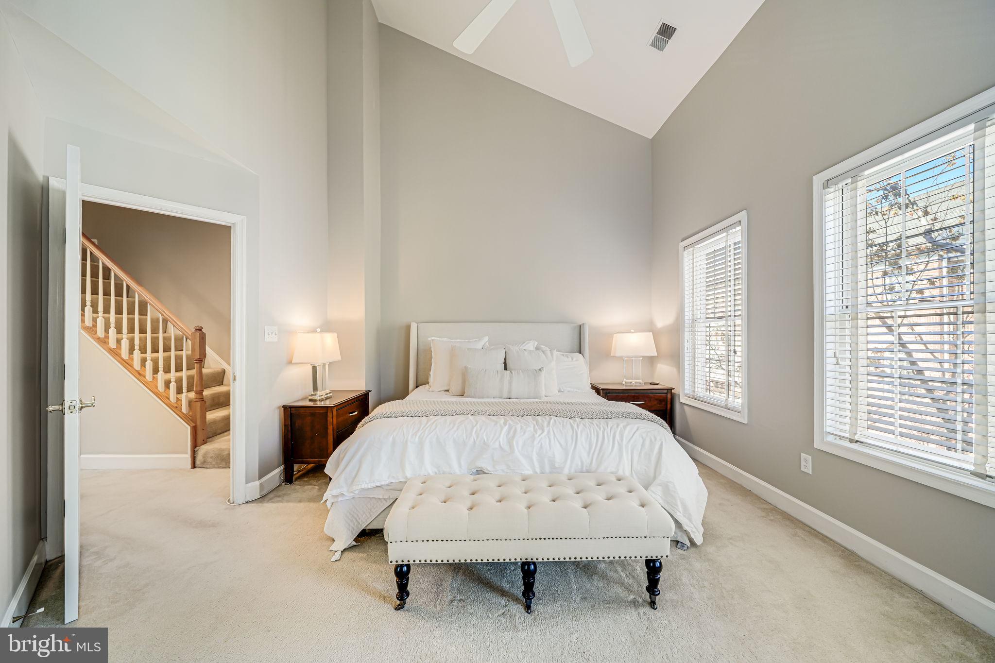 STONEGATE - Residential