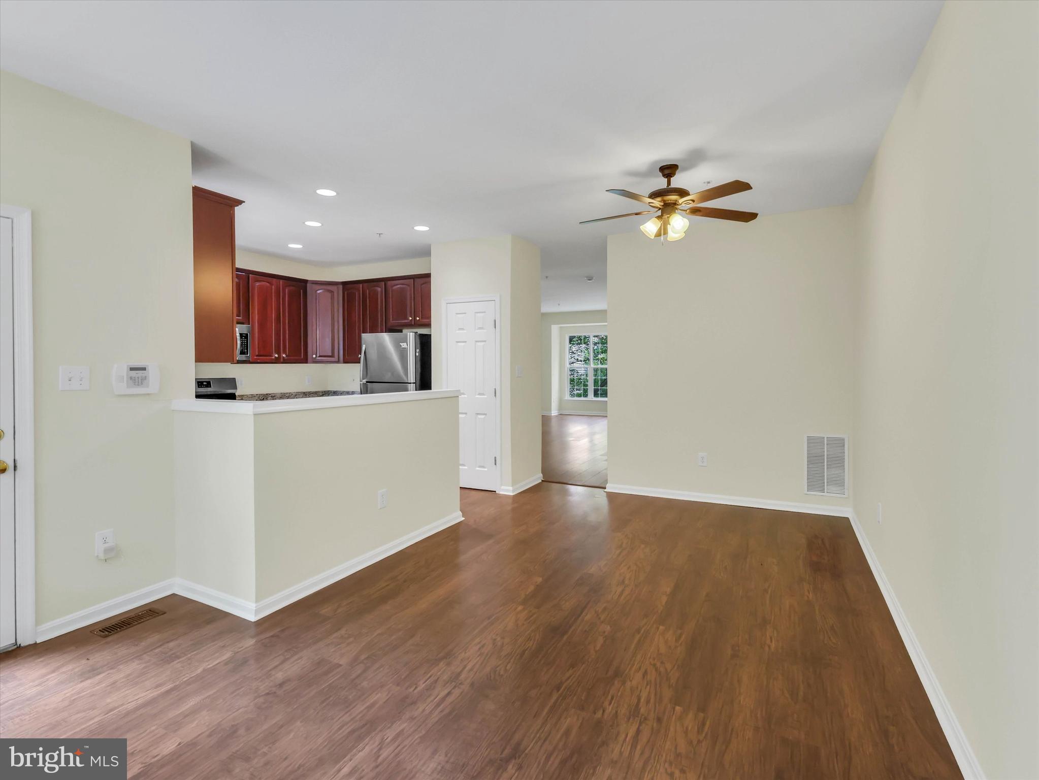 LAING AT MILE STONE - Residential