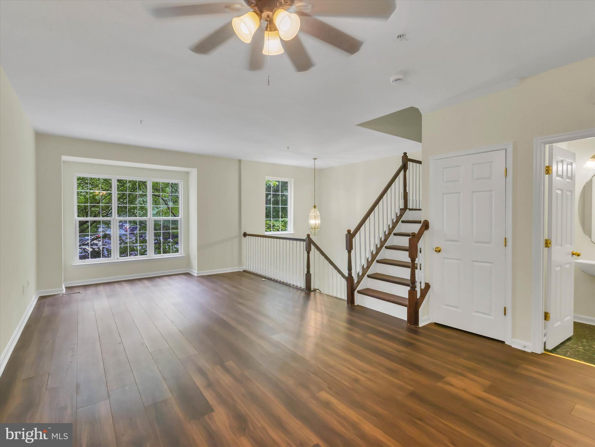 LAING AT MILE STONE - Residential