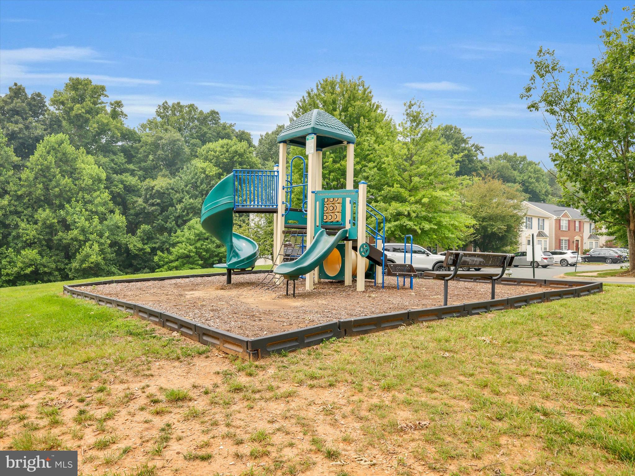 LAING AT MILE STONE - Residential
