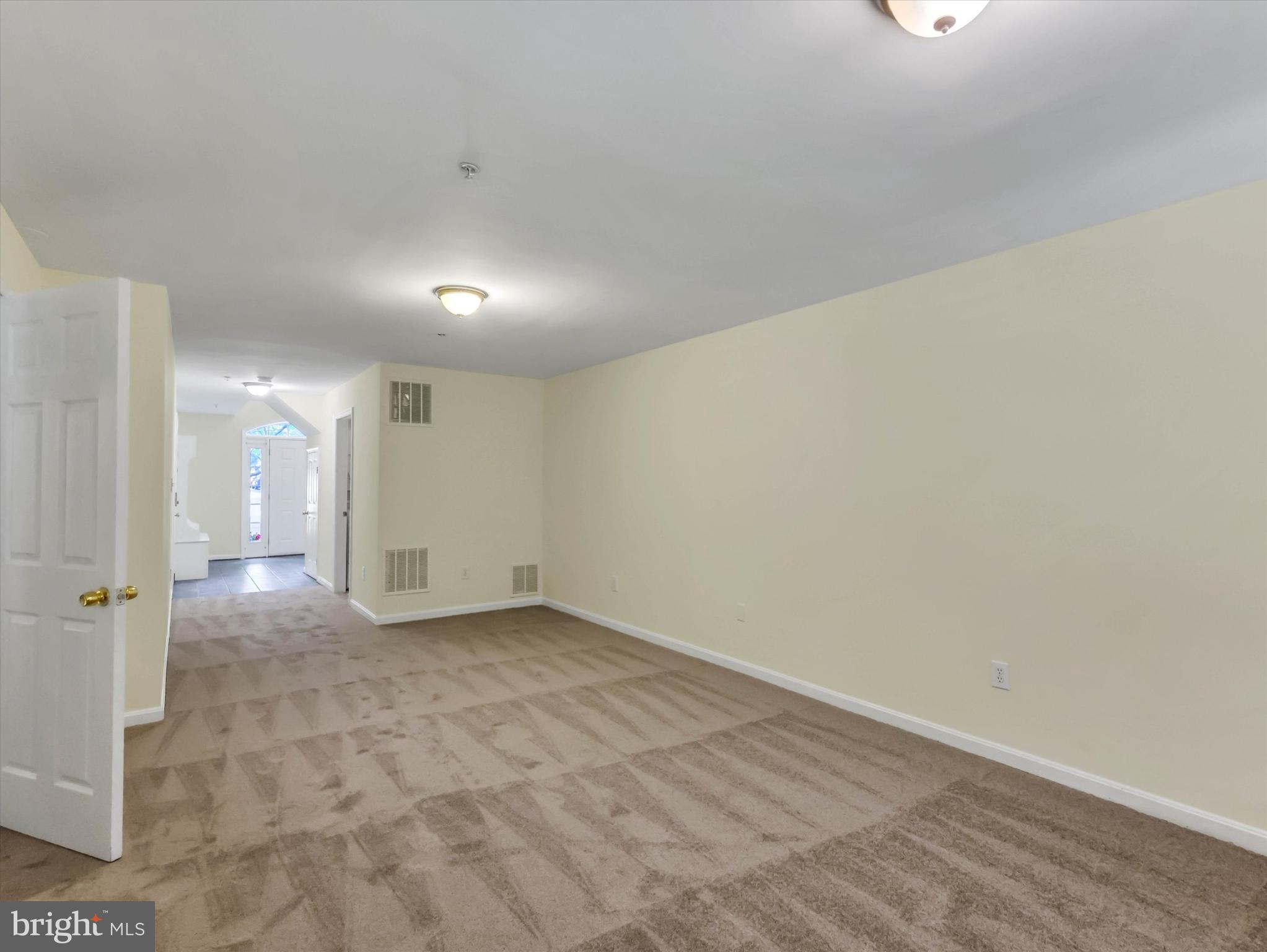 LAING AT MILE STONE - Residential