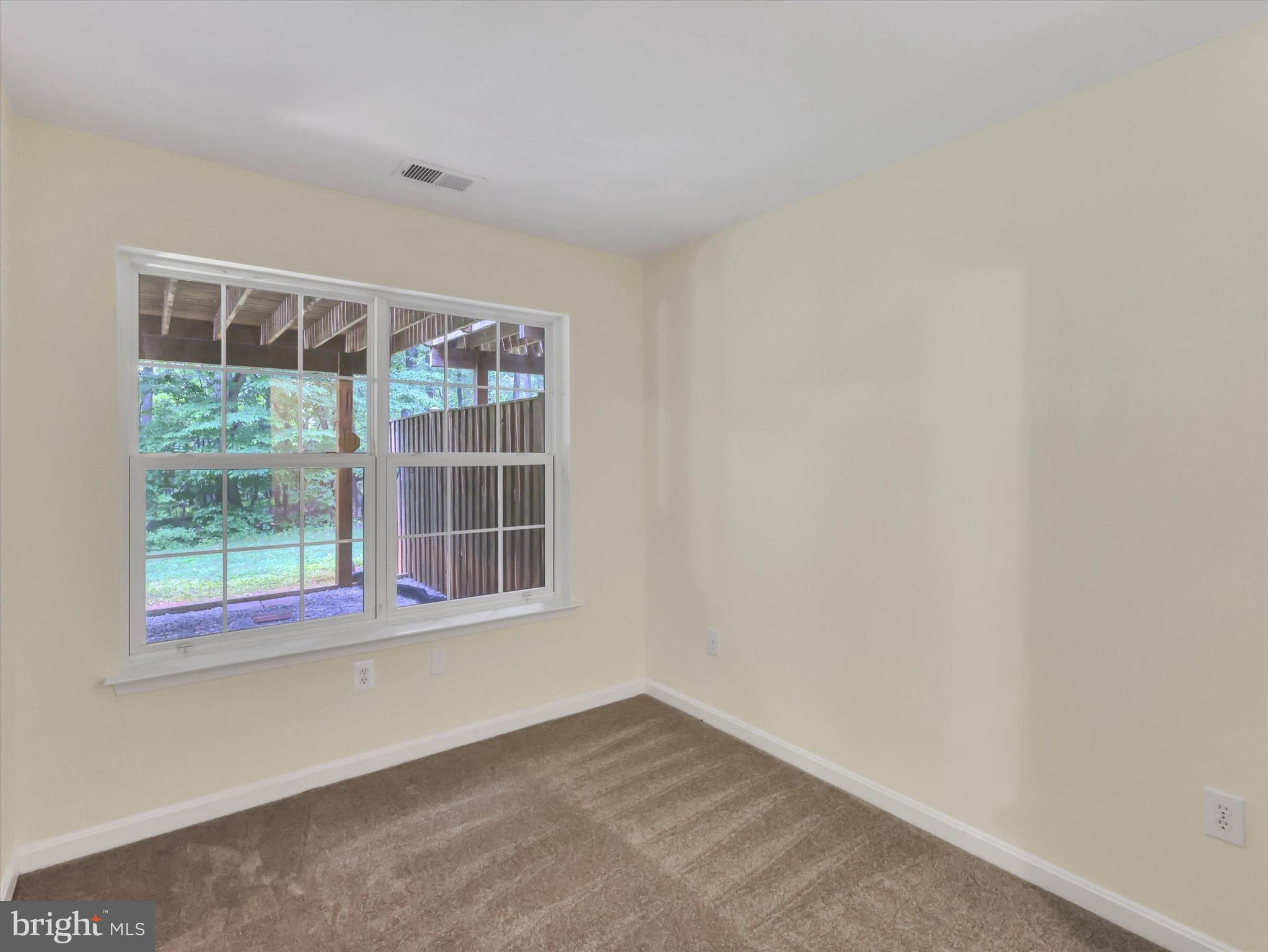 LAING AT MILE STONE - Residential