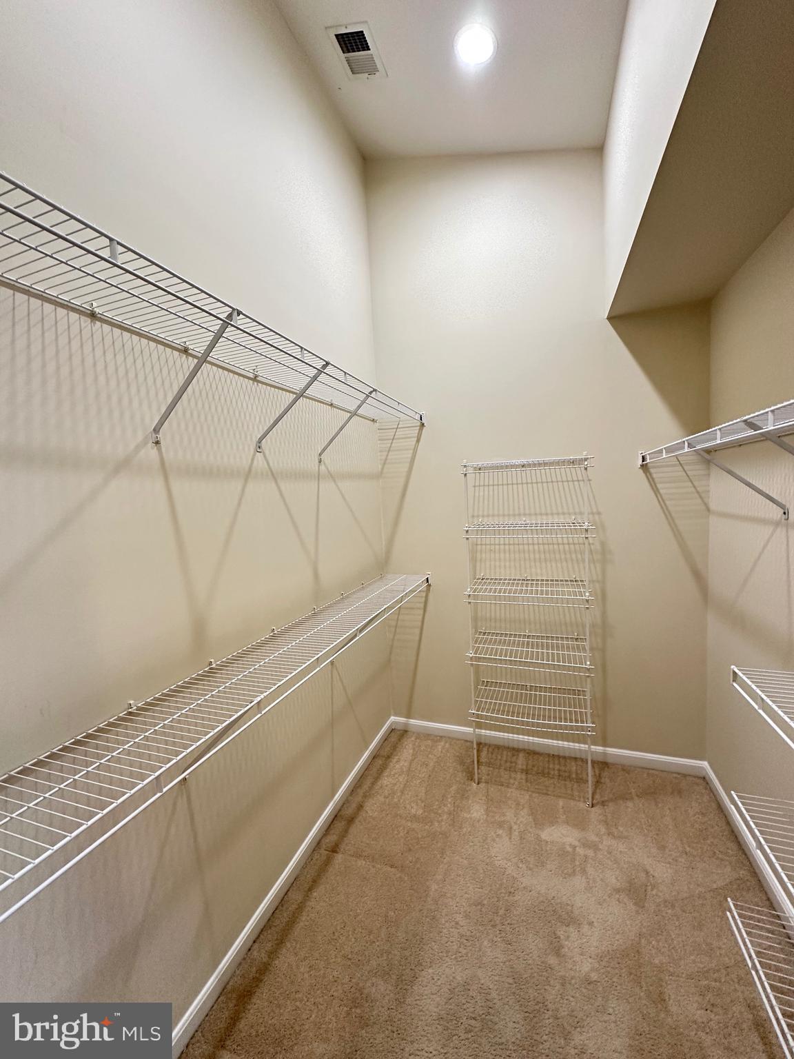 BELMONT STATION - Residential Lease
