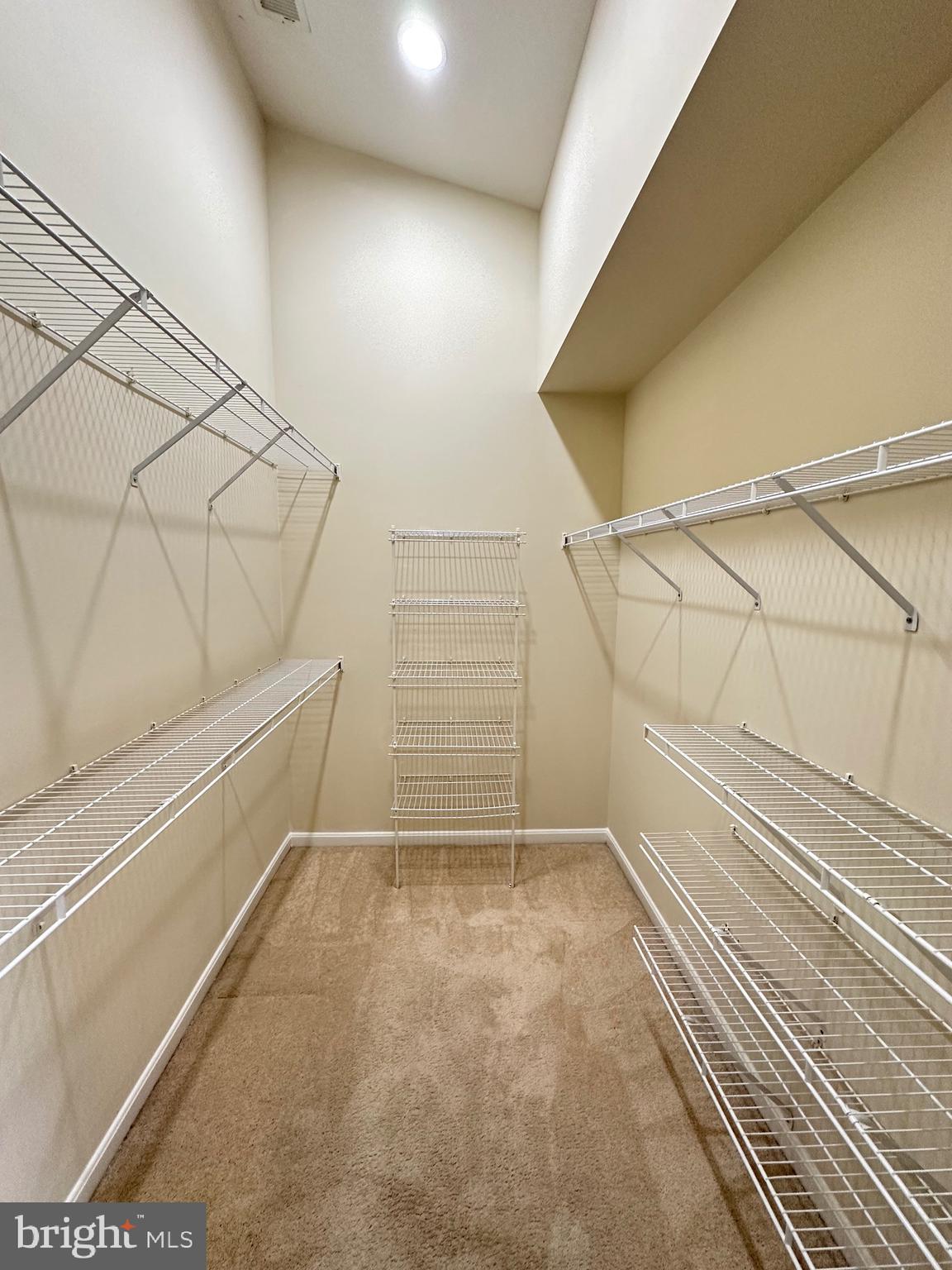 BELMONT STATION - Residential Lease
