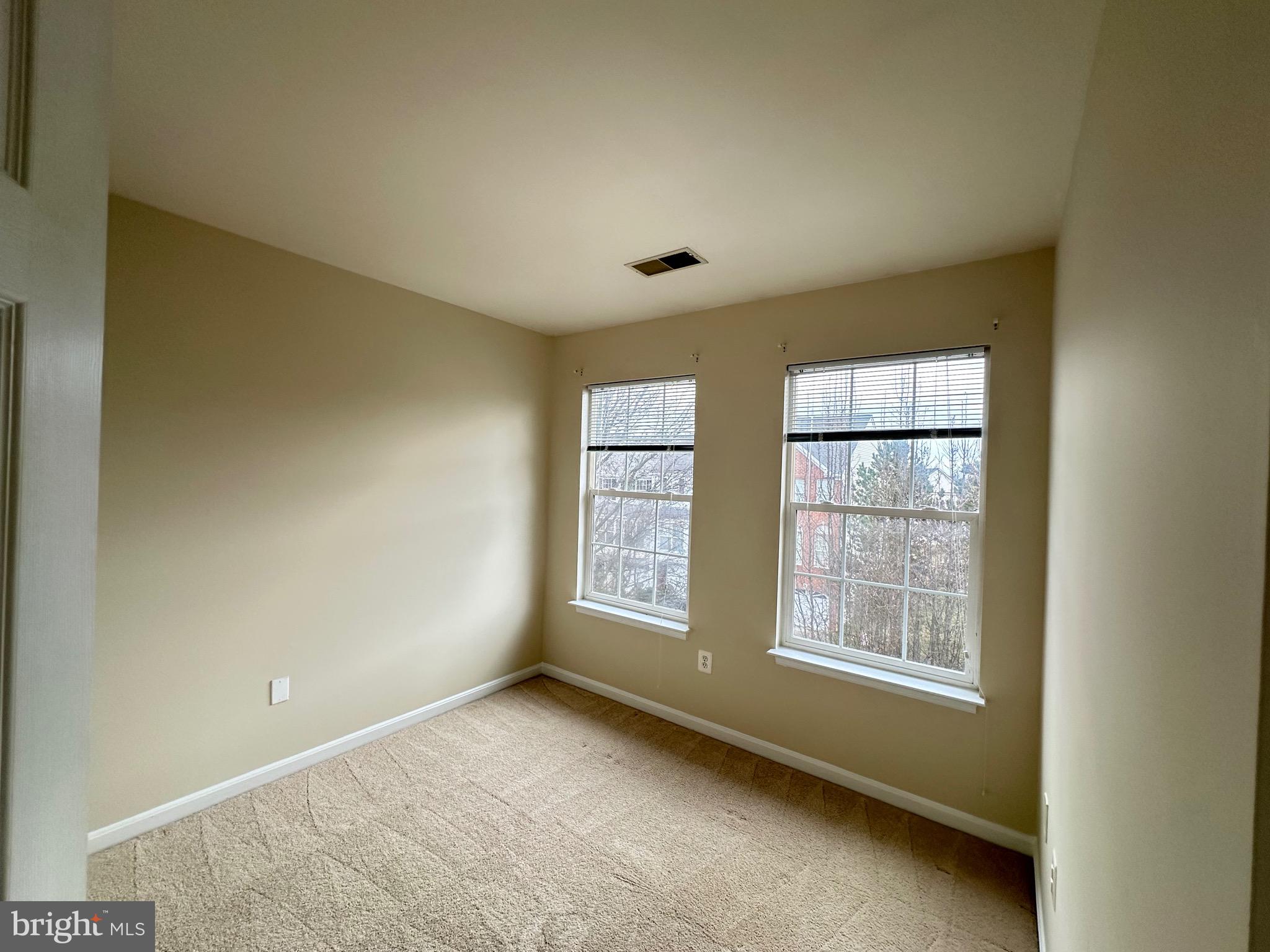 BELMONT STATION - Residential Lease