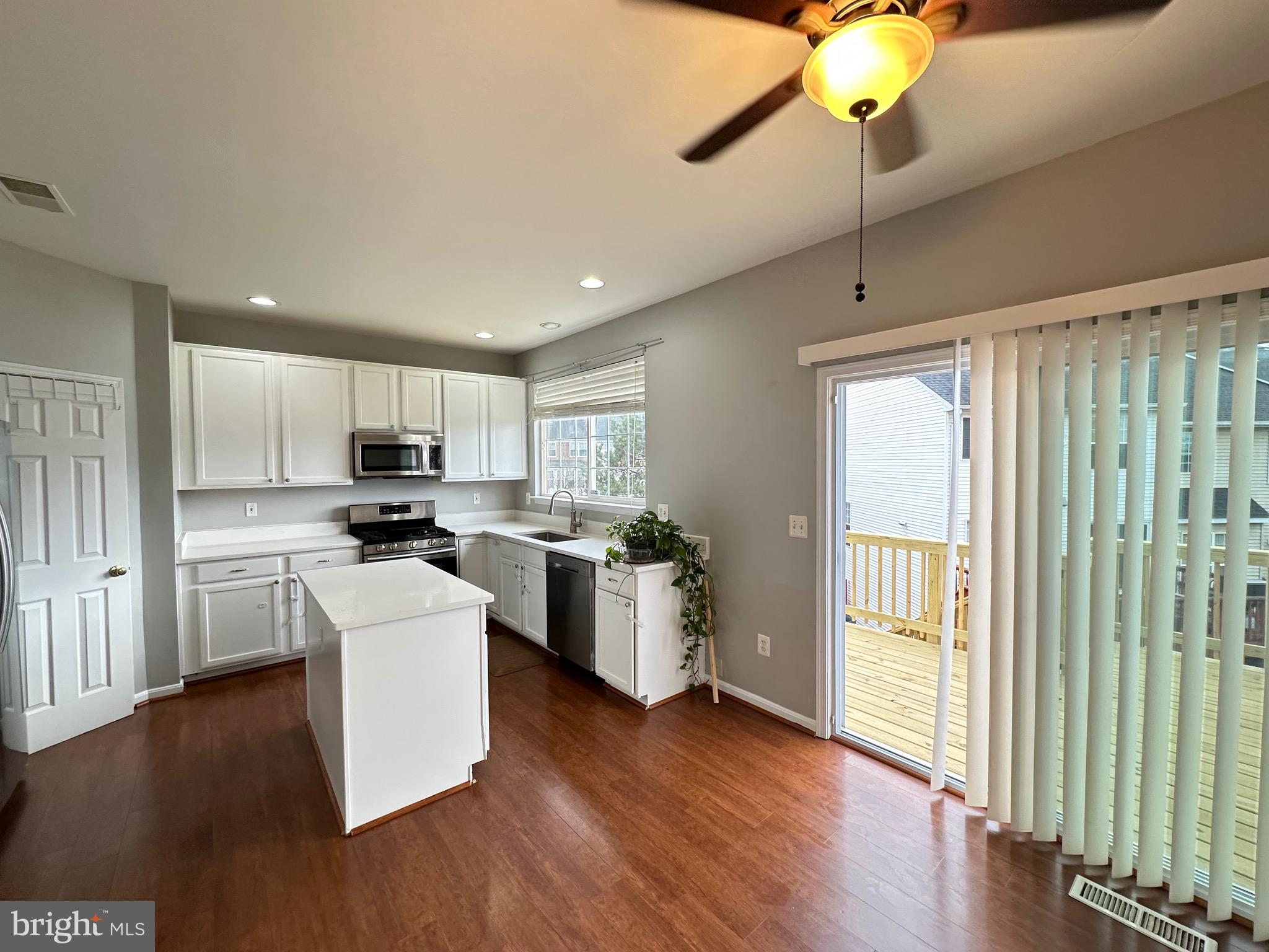 BELMONT STATION - Residential Lease