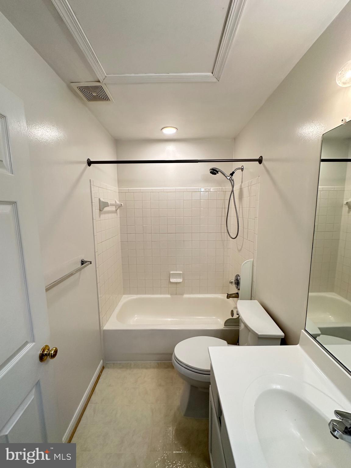 BELMONT STATION - Residential Lease