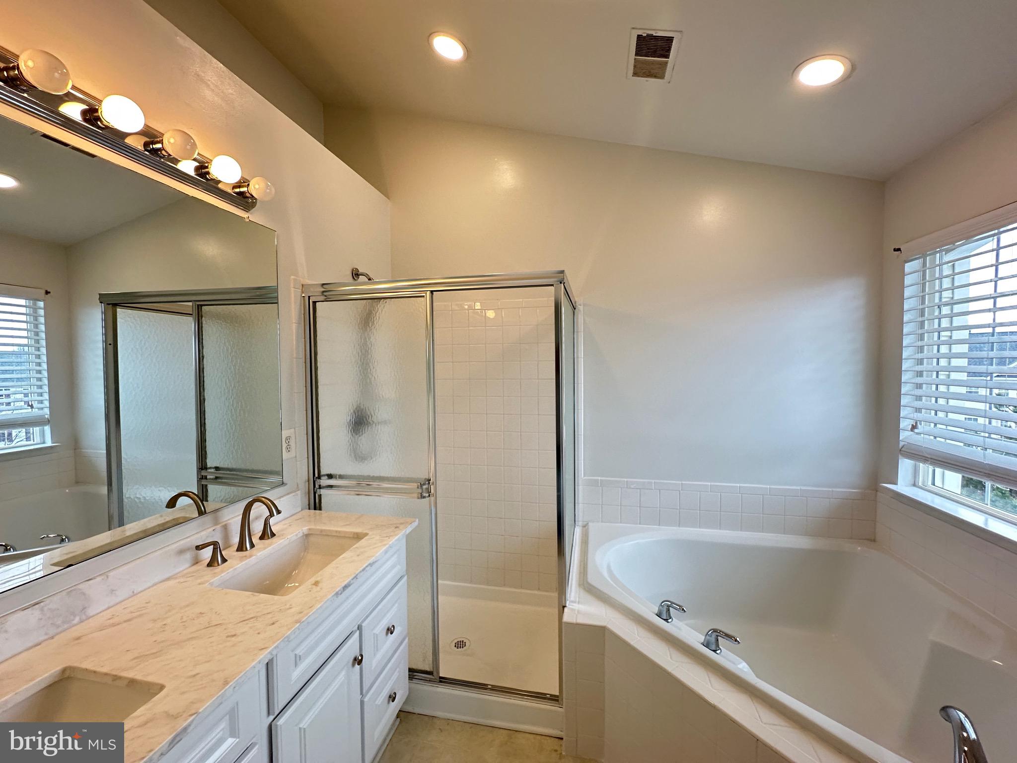 BELMONT STATION - Residential Lease