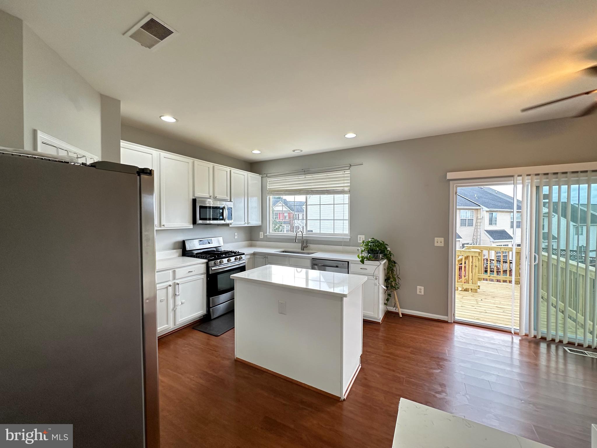 BELMONT STATION - Residential Lease