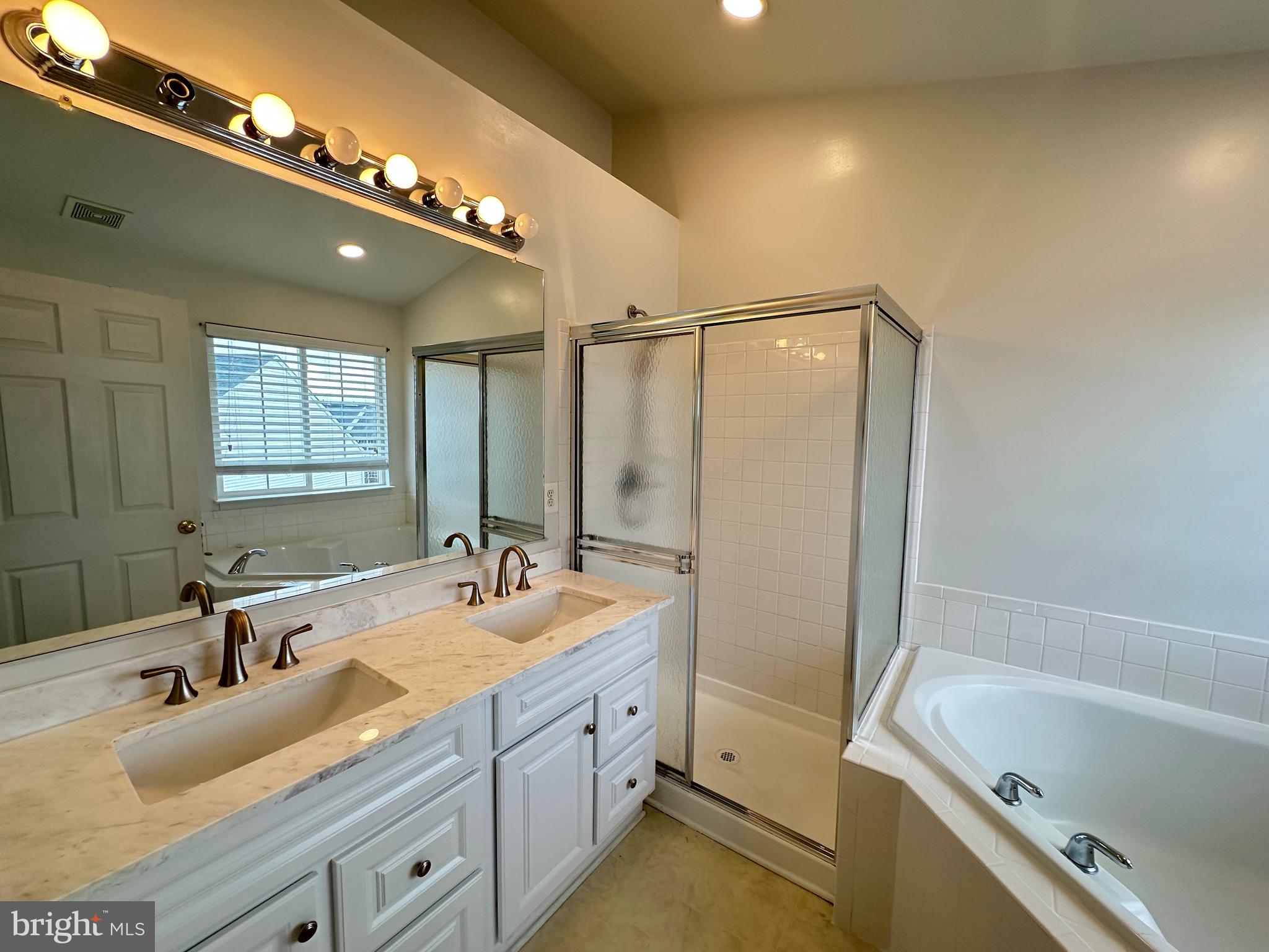 BELMONT STATION - Residential Lease