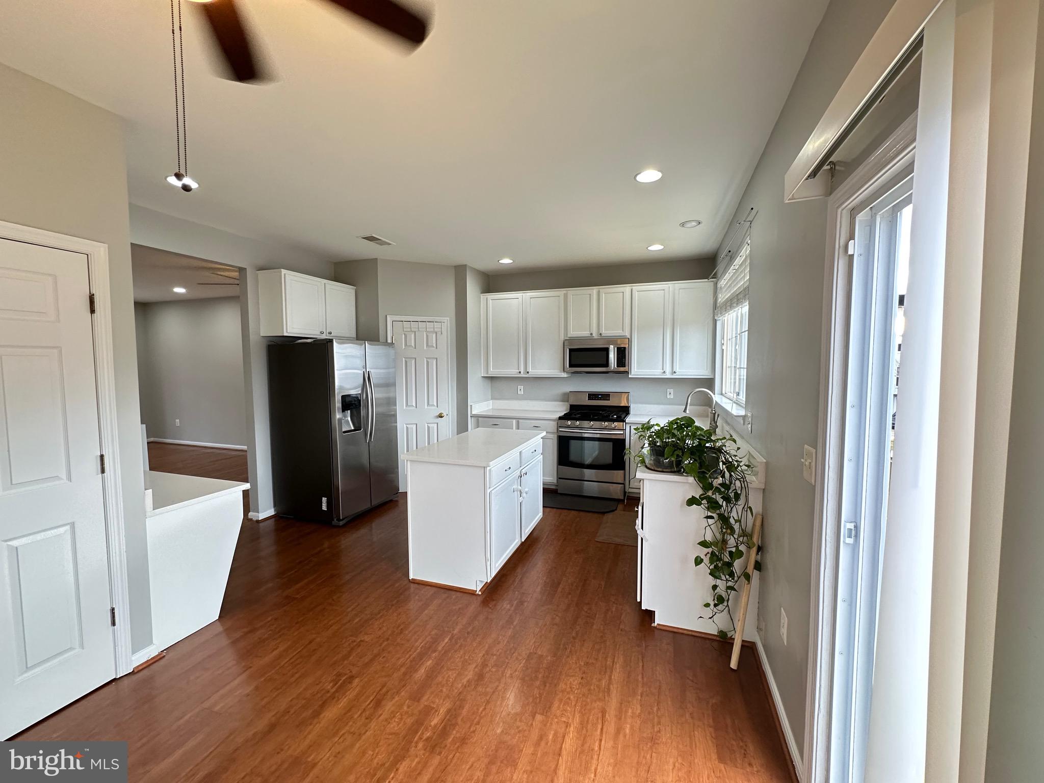 BELMONT STATION - Residential Lease