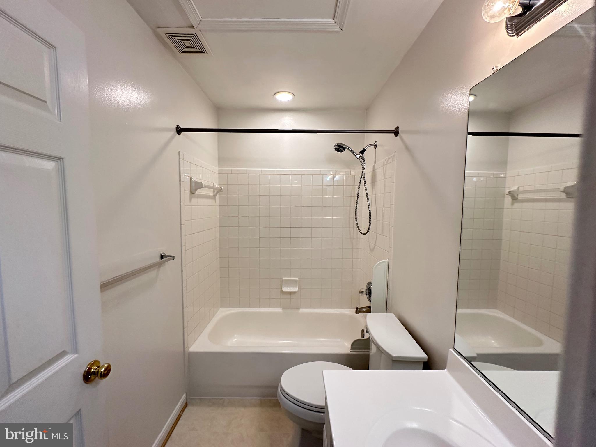 BELMONT STATION - Residential Lease