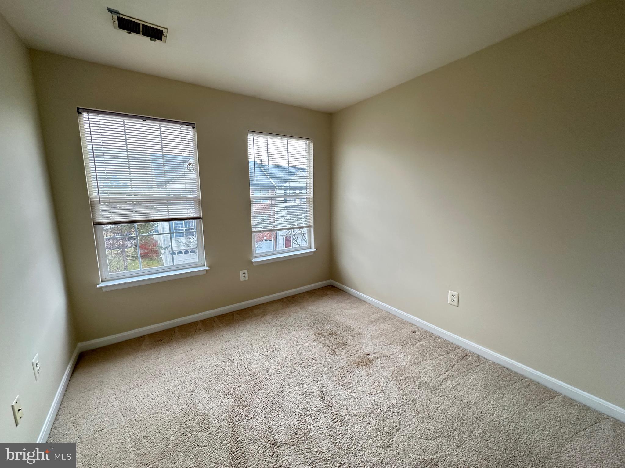 BELMONT STATION - Residential Lease
