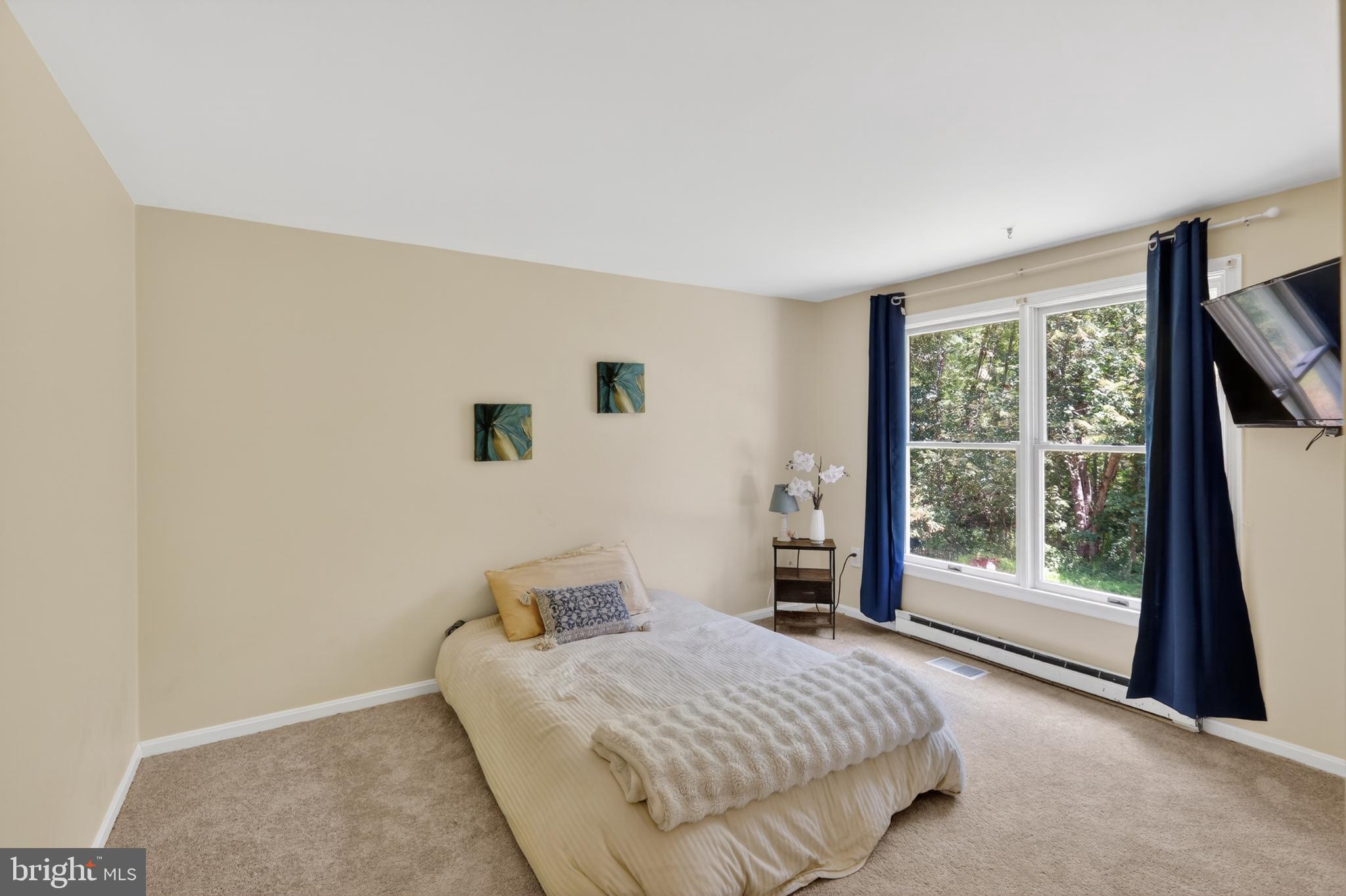 WATERLOO WOODS - Residential