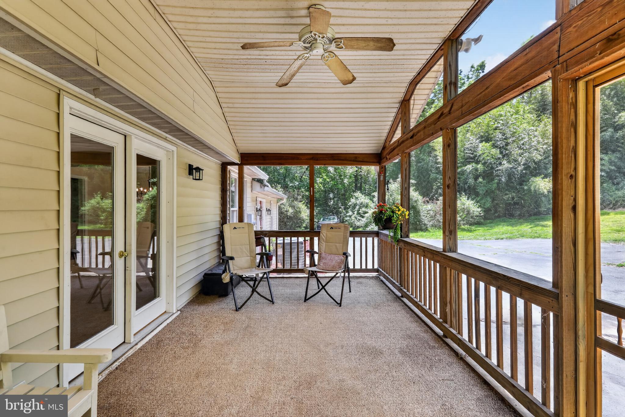 WATERLOO WOODS - Residential