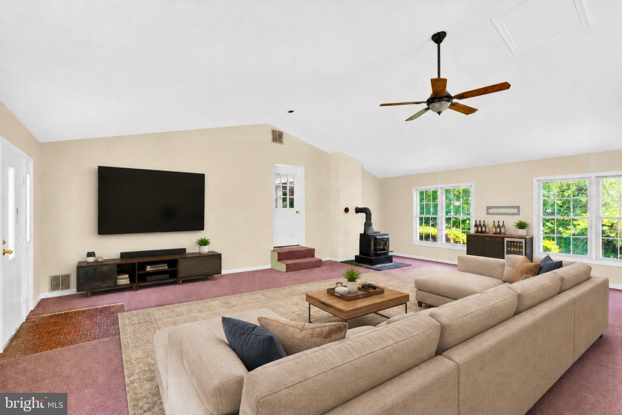 WATERLOO WOODS - Residential