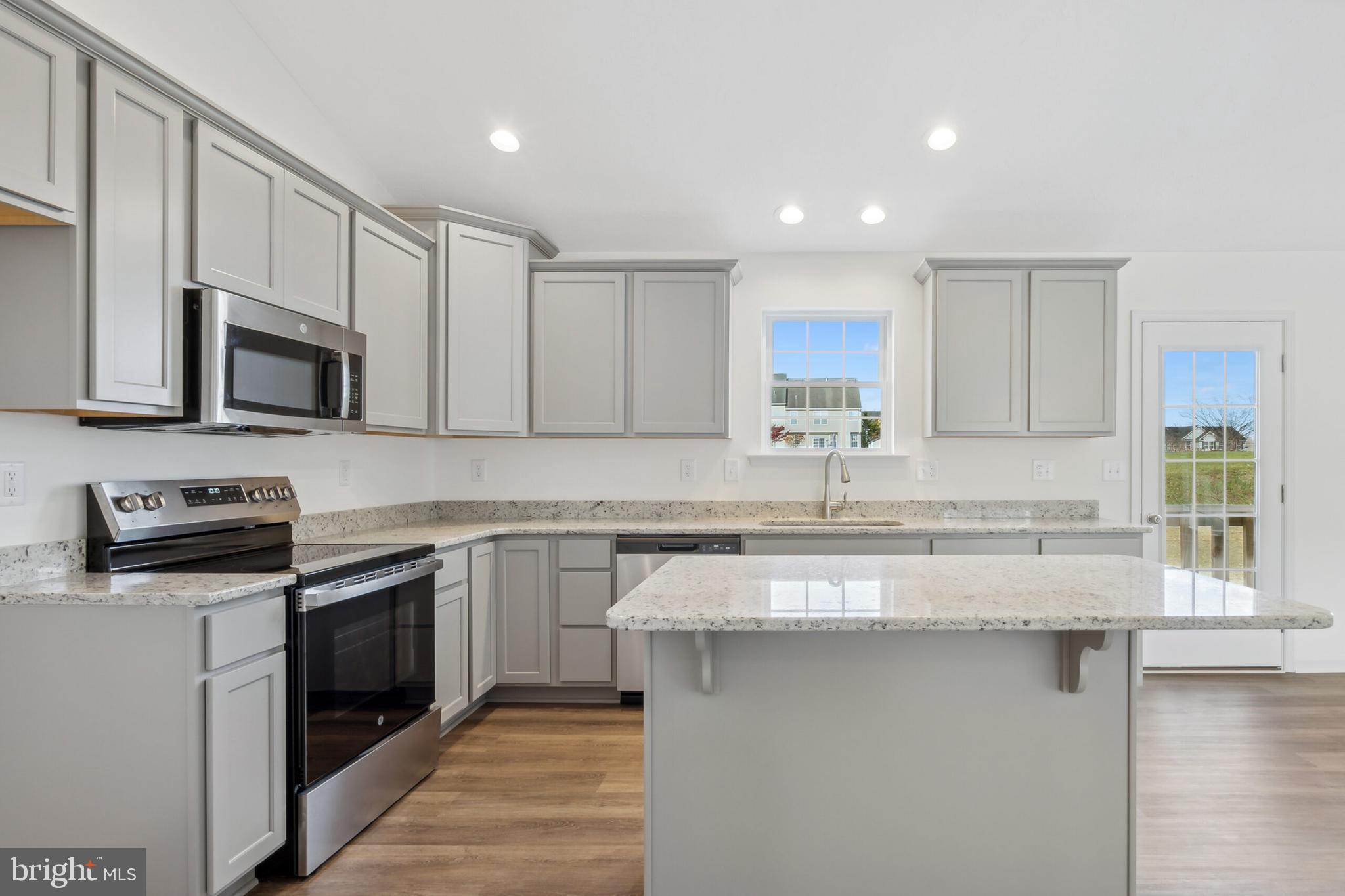 EAGLE ROCK - Residential