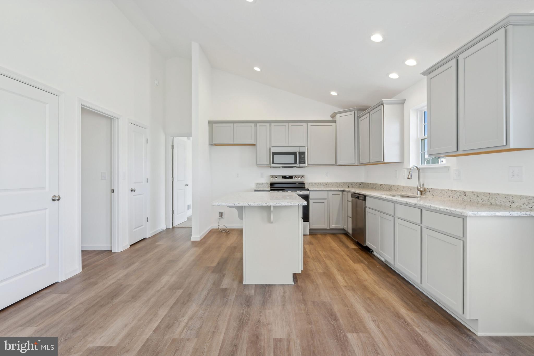 EAGLE ROCK - Residential