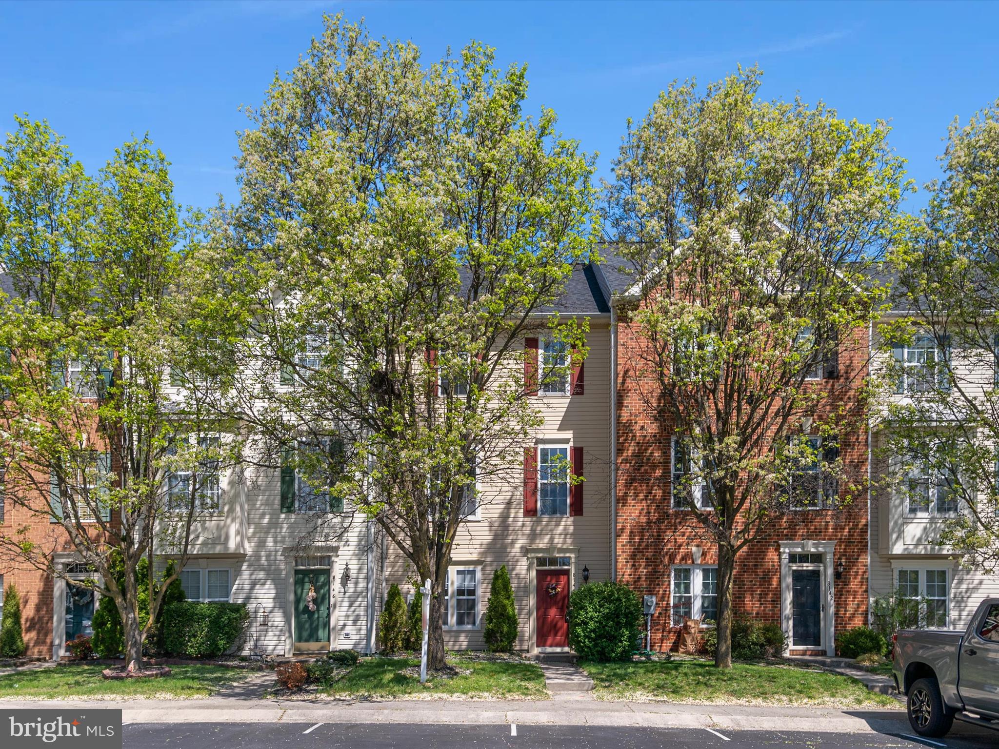 FARMINGTON VILLAGE - Residential