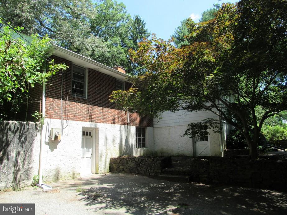 MIDDLE RIVER - Residential