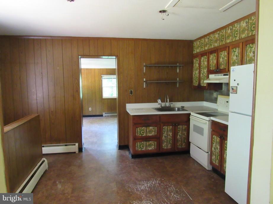 MIDDLE RIVER - Residential