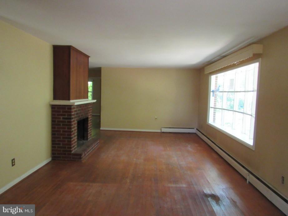 MIDDLE RIVER - Residential