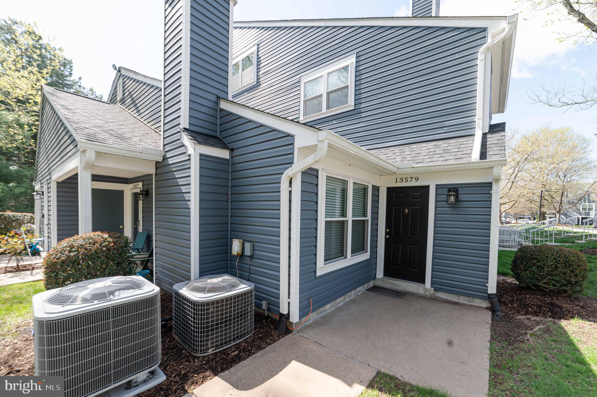 PONDS AT CENTREVILLE - Residential