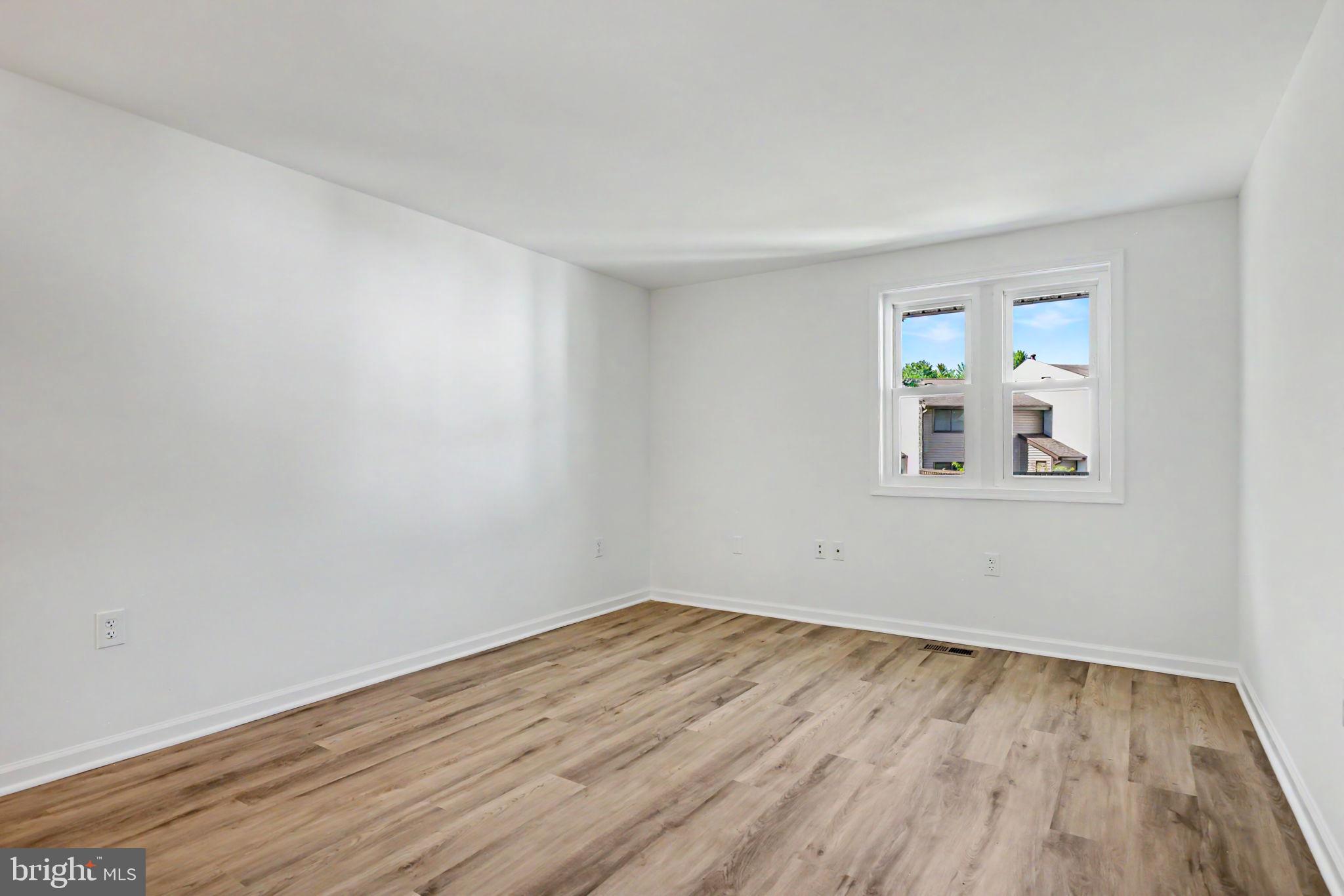 SUGARLAND RUN - Residential