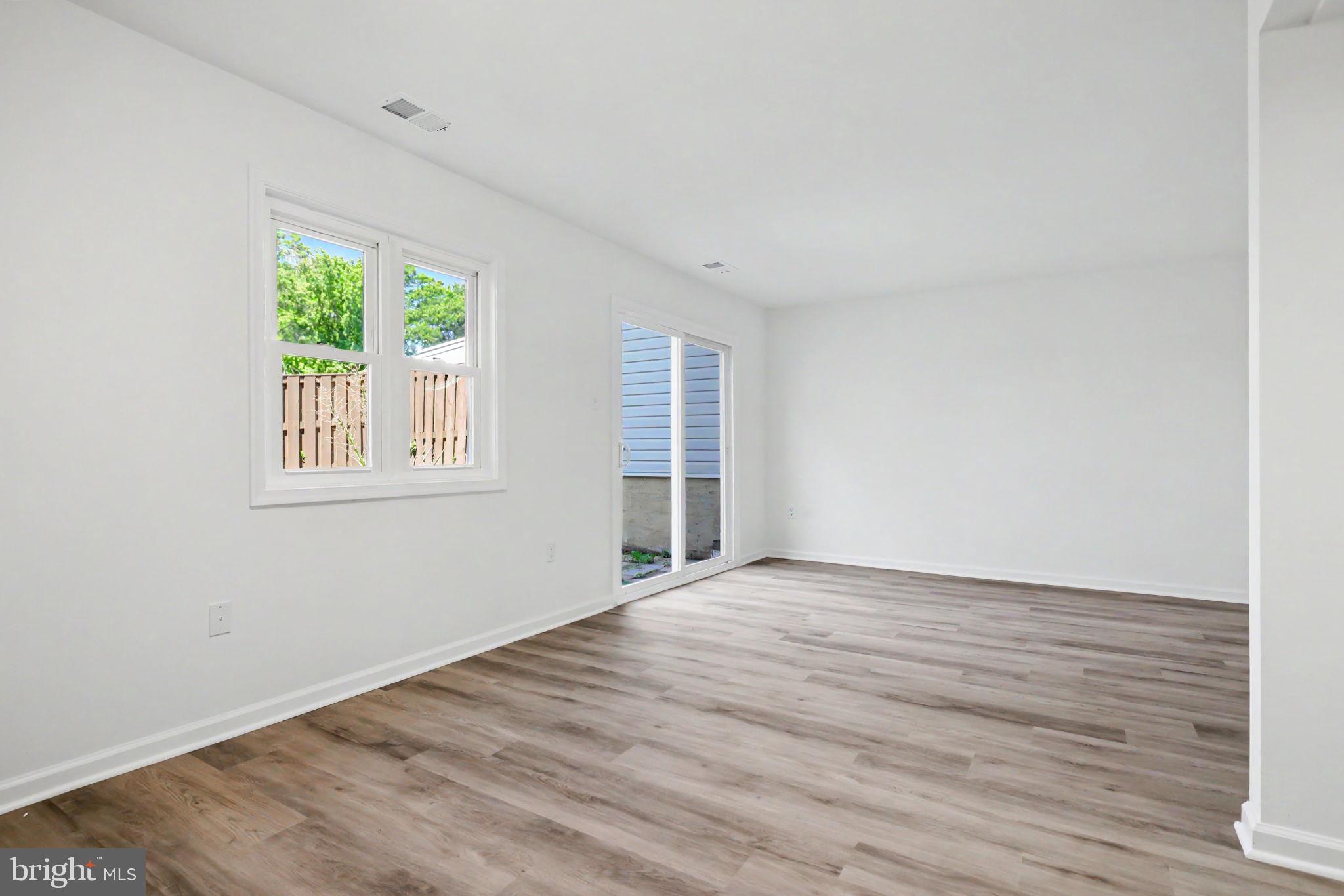 SUGARLAND RUN - Residential