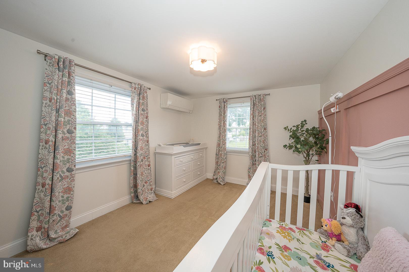 COLONIAL PARK - Residential