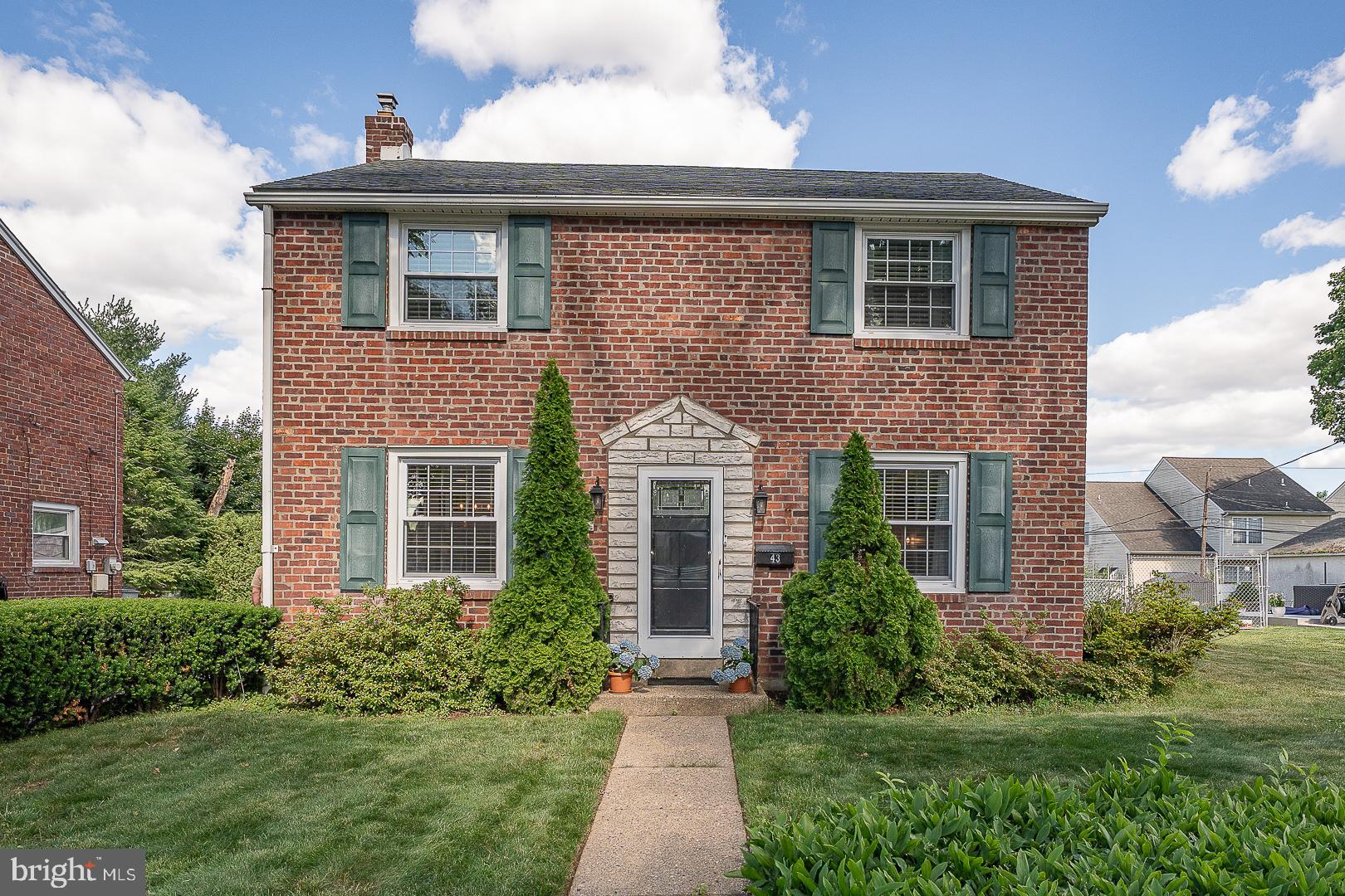COLONIAL PARK - Residential