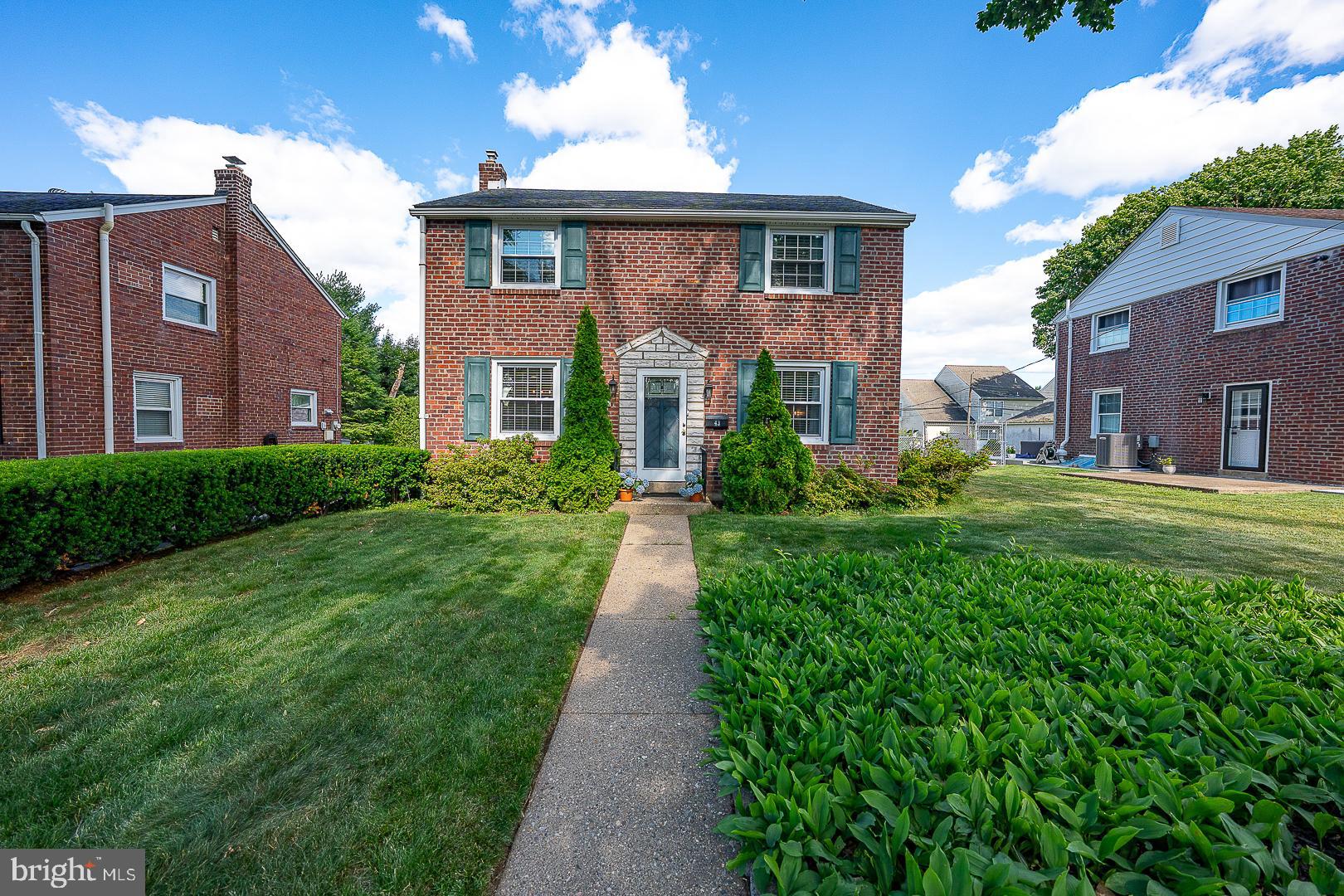 COLONIAL PARK - Residential