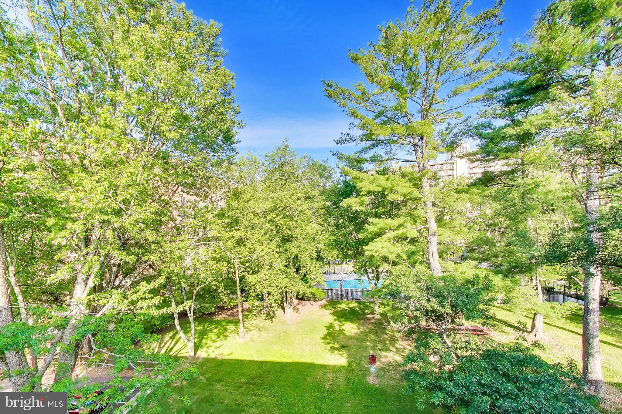 WEST SPRING - Residential