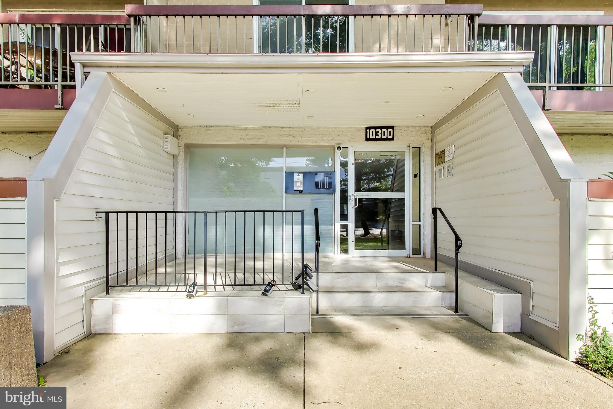 WEST SPRING - Residential