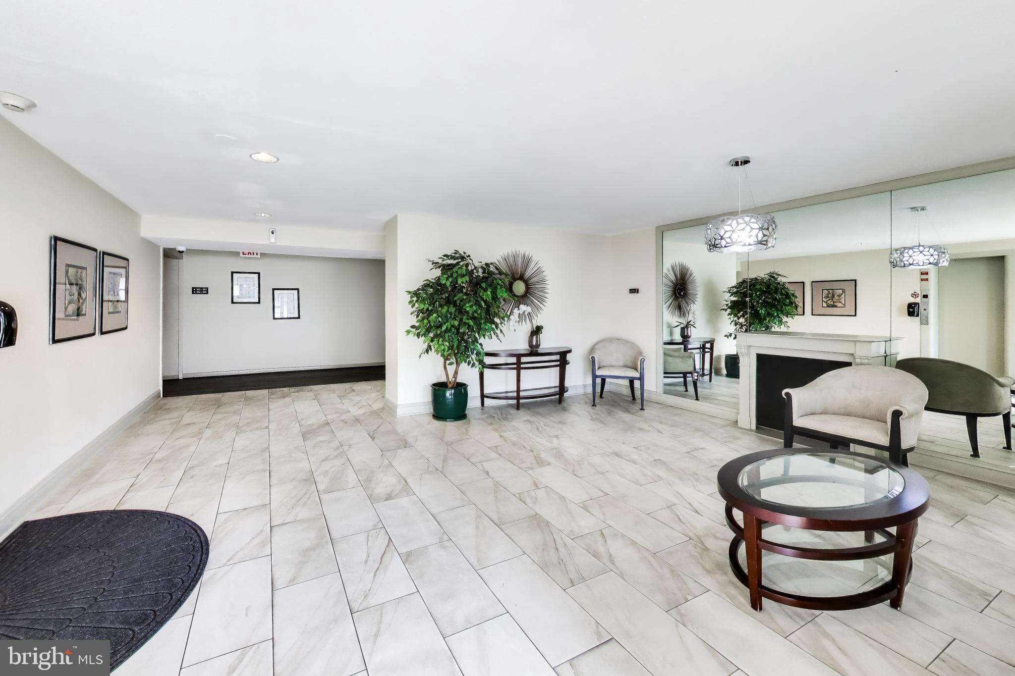 WEST SPRING - Residential