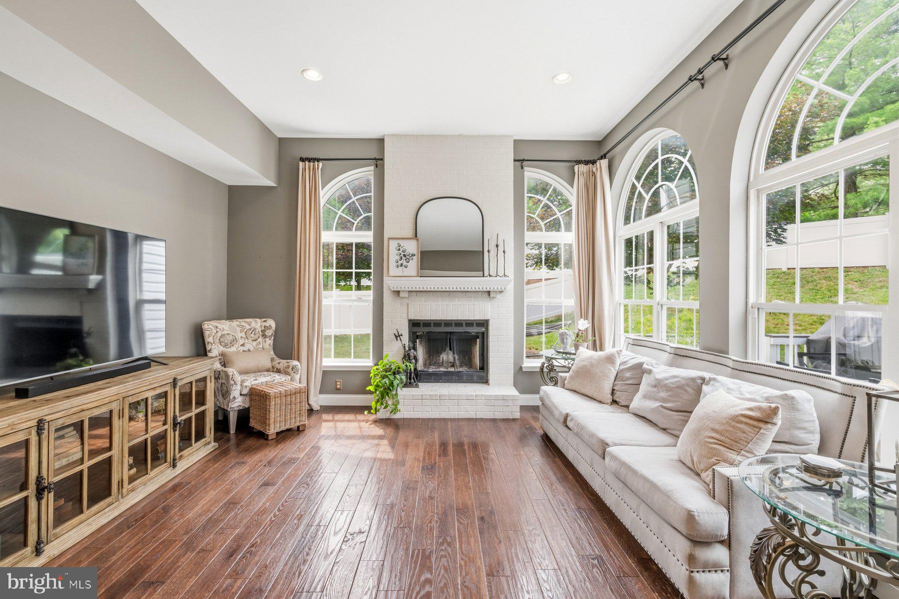 MANORWOOD - Residential