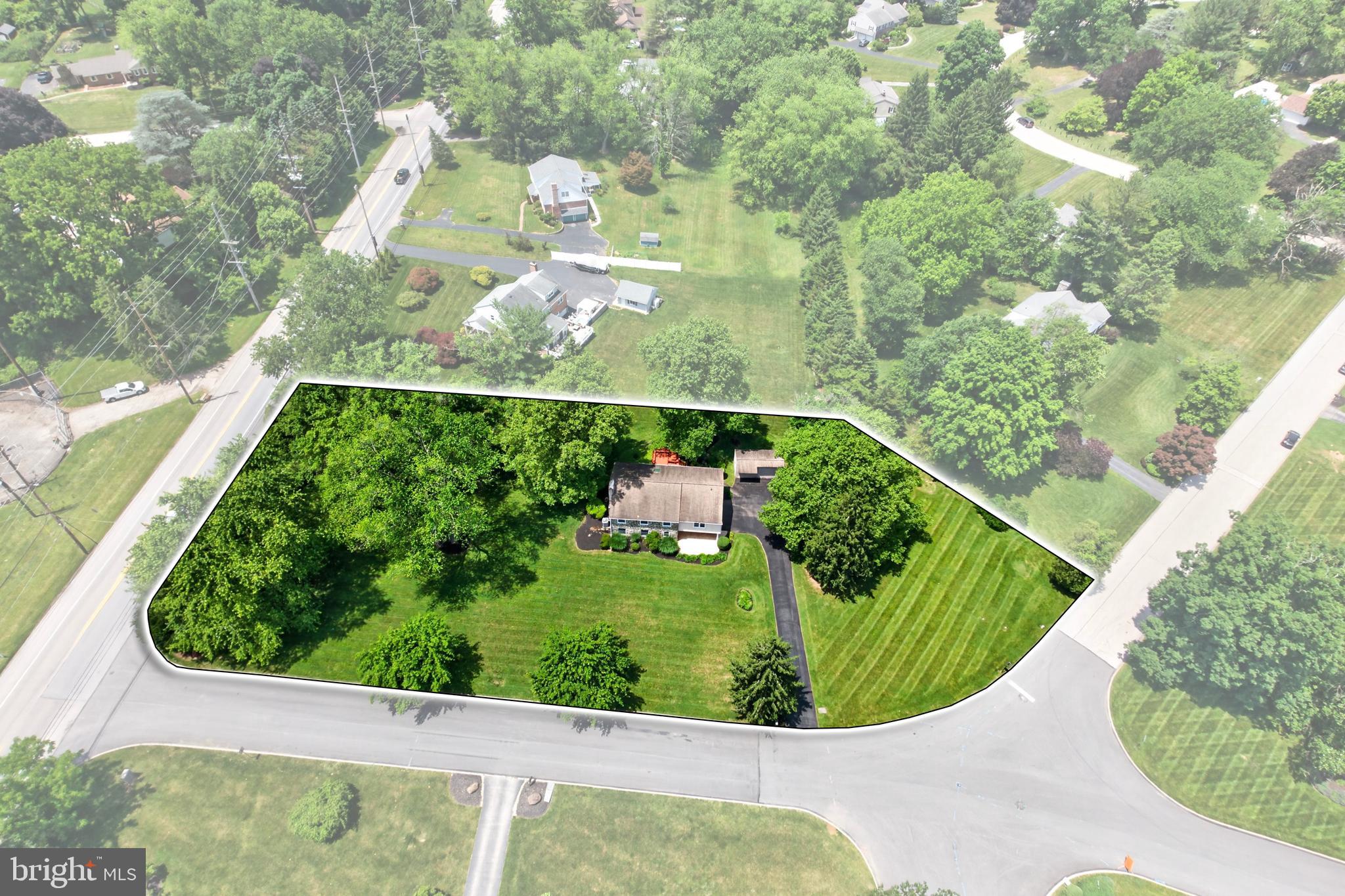SPRING KNOLL - Residential