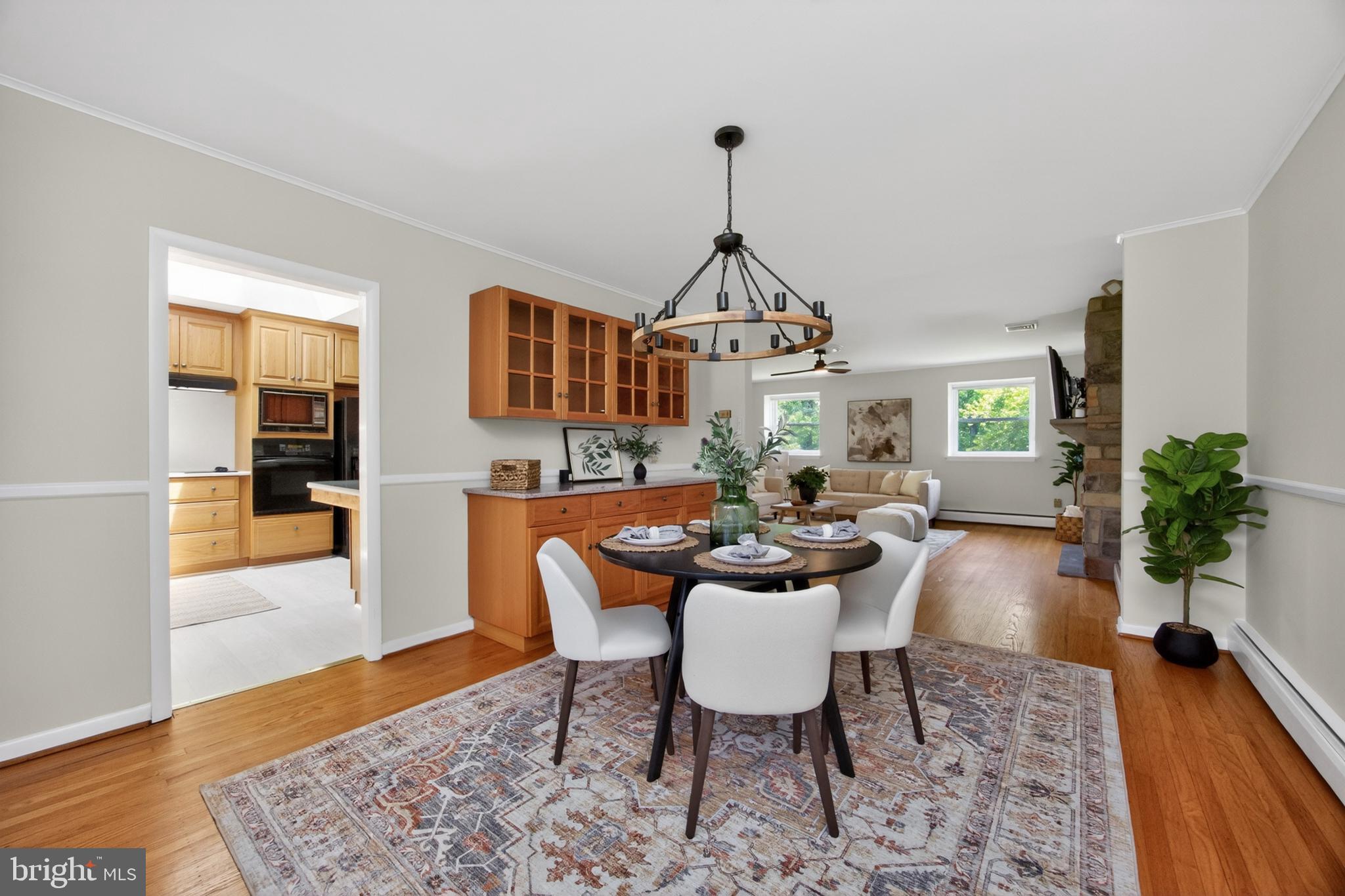 SPRING KNOLL - Residential