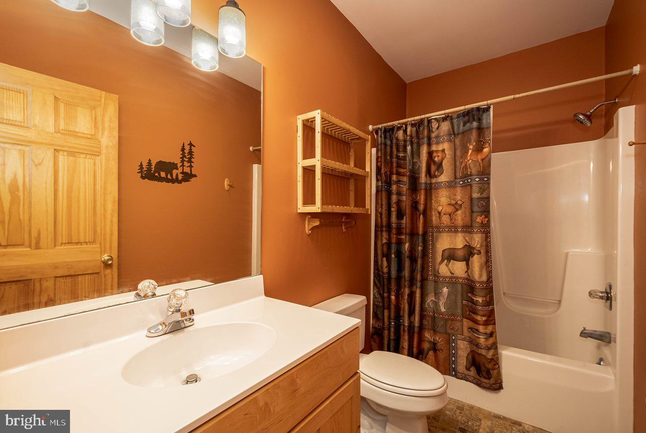 DEEP CREEK HIGHLANDS - Residential