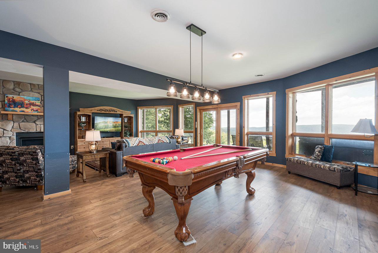 DEEP CREEK HIGHLANDS - Residential
