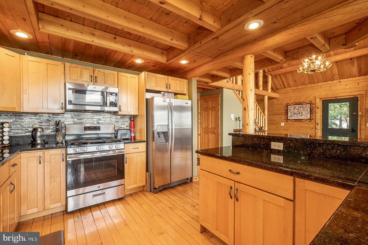 DEEP CREEK HIGHLANDS - Residential